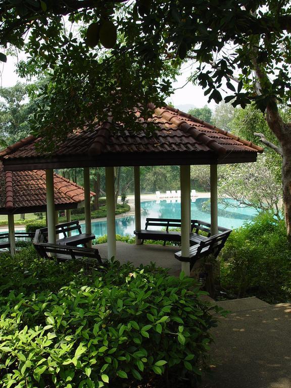 Pavilion Rim Kwai Resort Канчанабури Экстерьер фото